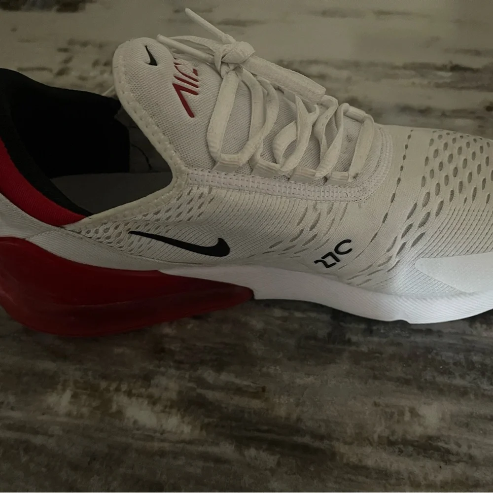 Nike Air Max 270 White with Red Accents - Picture 3 of 5